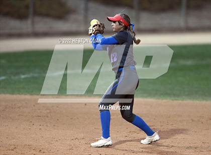 Thumbnail 3 in Roosevelt vs. Los Alamitos (CIF-SS D1 Final) photogallery.