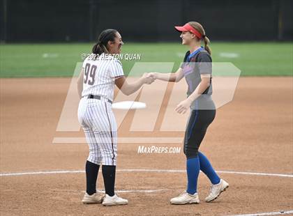 Thumbnail 3 in Roosevelt vs. Los Alamitos (CIF-SS D1 Final) photogallery.