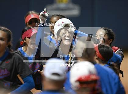 Thumbnail 1 in Roosevelt vs. Los Alamitos (CIF-SS D1 Final) photogallery.