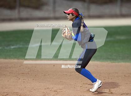 Thumbnail 3 in Roosevelt vs. Los Alamitos (CIF-SS D1 Final) photogallery.