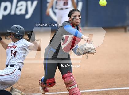 Thumbnail 3 in Roosevelt vs. Los Alamitos (CIF-SS D1 Final) photogallery.