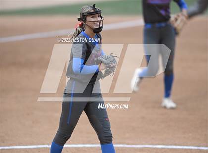 Thumbnail 3 in Roosevelt vs. Los Alamitos (CIF-SS D1 Final) photogallery.
