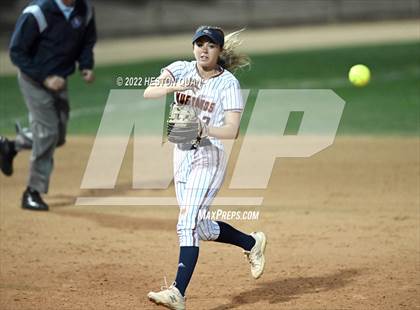 Thumbnail 3 in Roosevelt vs. Los Alamitos (CIF-SS D1 Final) photogallery.
