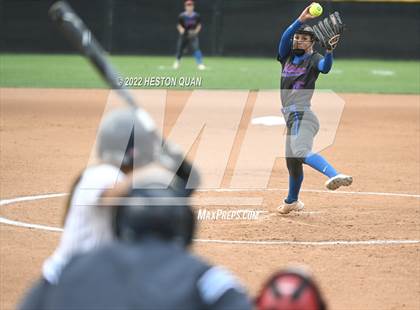 Thumbnail 1 in Roosevelt vs. Los Alamitos (CIF-SS D1 Final) photogallery.