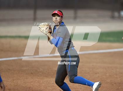 Thumbnail 1 in Roosevelt vs. Los Alamitos (CIF-SS D1 Final) photogallery.