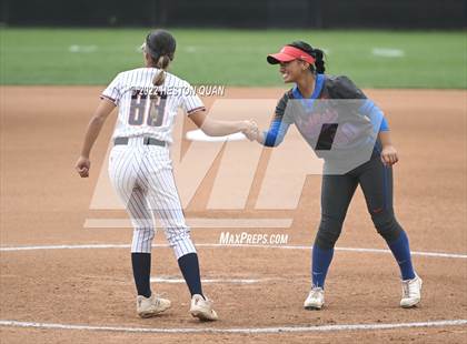 Thumbnail 2 in Roosevelt vs. Los Alamitos (CIF-SS D1 Final) photogallery.