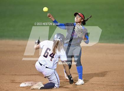 Thumbnail 3 in Roosevelt vs. Los Alamitos (CIF-SS D1 Final) photogallery.