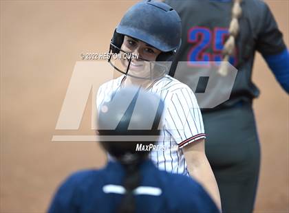 Thumbnail 3 in Roosevelt vs. Los Alamitos (CIF-SS D1 Final) photogallery.