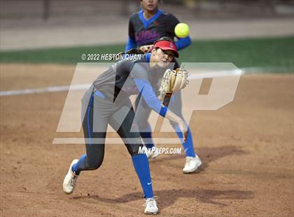 Thumbnail 1 in Roosevelt vs. Los Alamitos (CIF-SS D1 Final) photogallery.