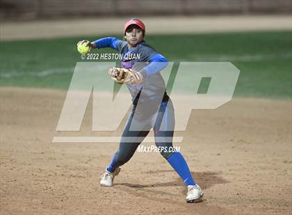 Thumbnail 3 in Roosevelt vs. Los Alamitos (CIF-SS D1 Final) photogallery.