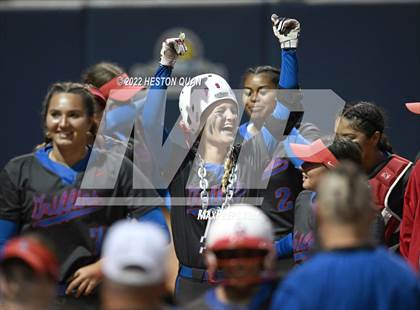 Thumbnail 2 in Roosevelt vs. Los Alamitos (CIF-SS D1 Final) photogallery.