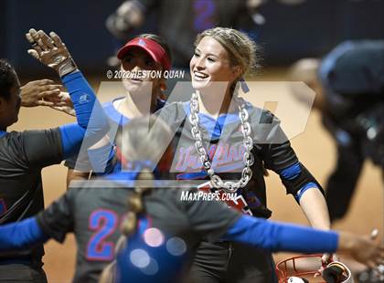 Thumbnail 3 in Roosevelt vs. Los Alamitos (CIF-SS D1 Final) photogallery.