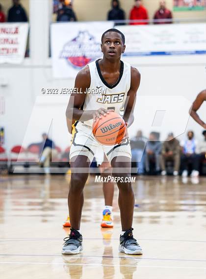 Thumbnail 2 in Farmville Central vs Holly Springs (John Wall Holiday Invitational) photogallery.