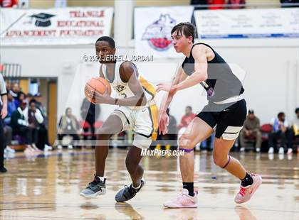 Thumbnail 2 in Farmville Central vs Holly Springs (John Wall Holiday Invitational) photogallery.