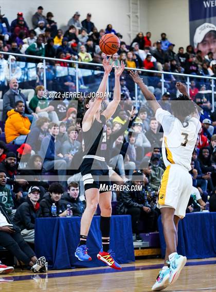 Thumbnail 2 in Farmville Central vs Holly Springs (John Wall Holiday Invitational) photogallery.
