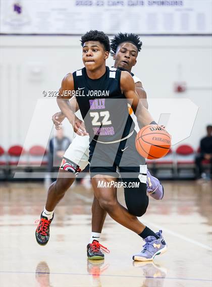 Thumbnail 1 in Farmville Central vs Holly Springs (John Wall Holiday Invitational) photogallery.