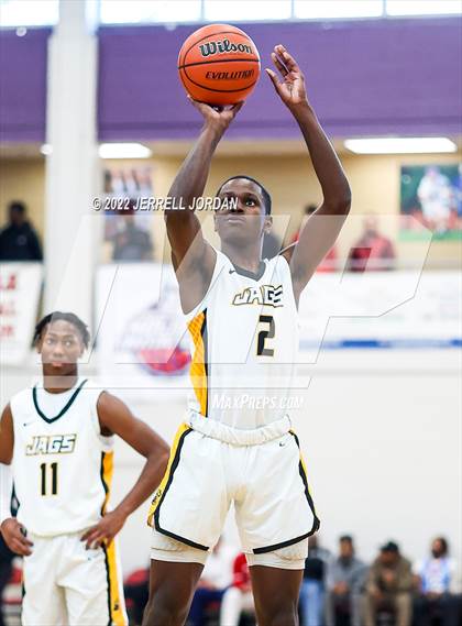 Thumbnail 3 in Farmville Central vs Holly Springs (John Wall Holiday Invitational) photogallery.