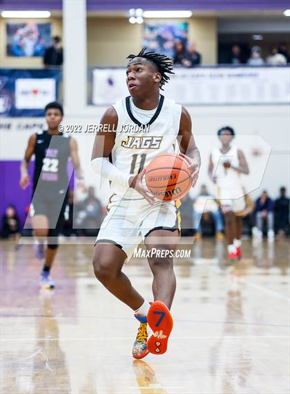 Thumbnail 3 in Farmville Central vs Holly Springs (John Wall Holiday Invitational) photogallery.