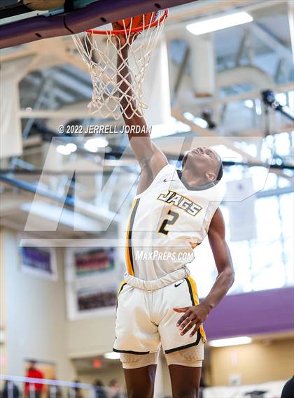 Thumbnail 3 in Farmville Central vs Holly Springs (John Wall Holiday Invitational) photogallery.