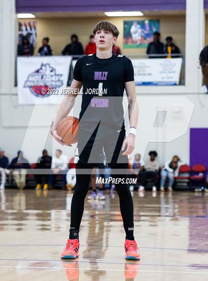 Thumbnail 3 in Farmville Central vs Holly Springs (John Wall Holiday Invitational) photogallery.