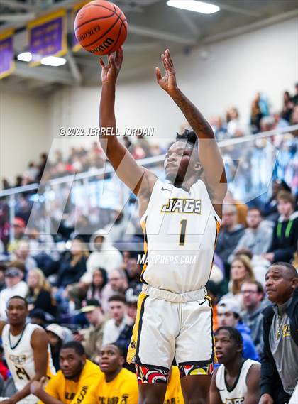Thumbnail 3 in Farmville Central vs Holly Springs (John Wall Holiday Invitational) photogallery.