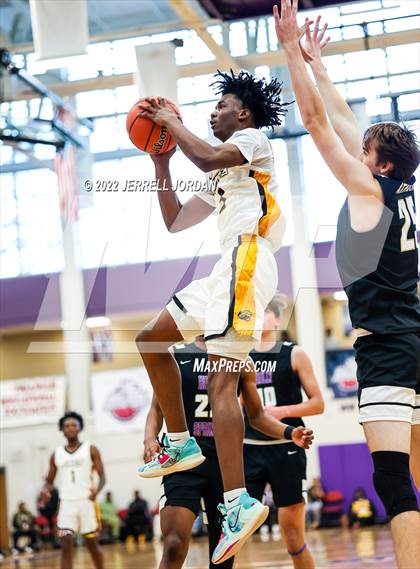 Thumbnail 1 in Farmville Central vs Holly Springs (John Wall Holiday Invitational) photogallery.