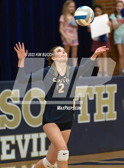 Thumbnail 2 in Utica @ Grosse Pointe South photogallery.