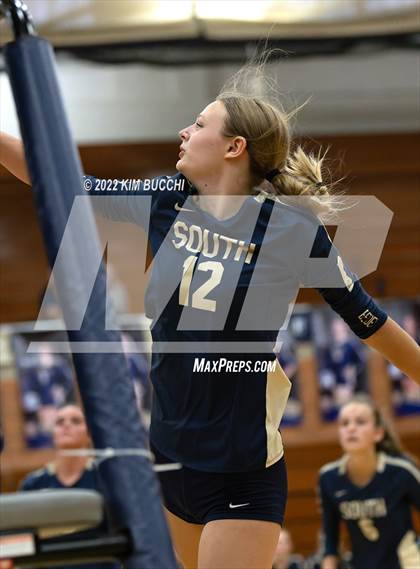 Thumbnail 3 in Utica @ Grosse Pointe South photogallery.