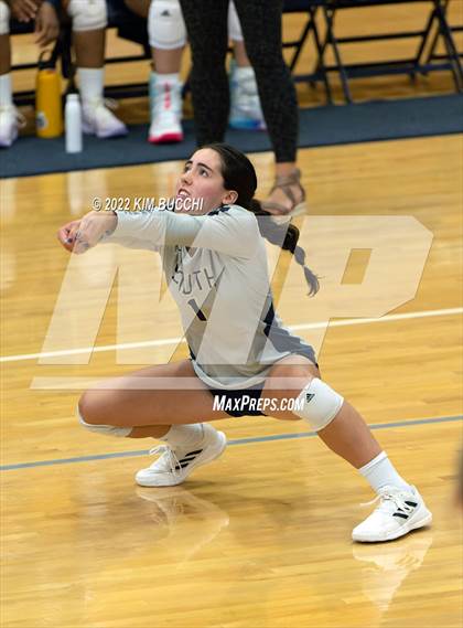 Thumbnail 2 in Utica @ Grosse Pointe South photogallery.