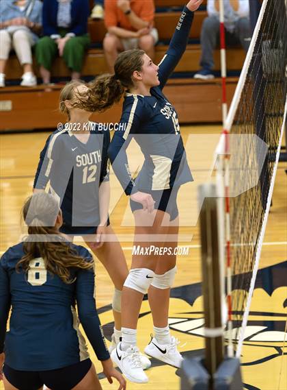 Thumbnail 2 in Utica @ Grosse Pointe South photogallery.