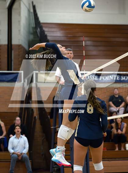 Thumbnail 2 in Utica @ Grosse Pointe South photogallery.