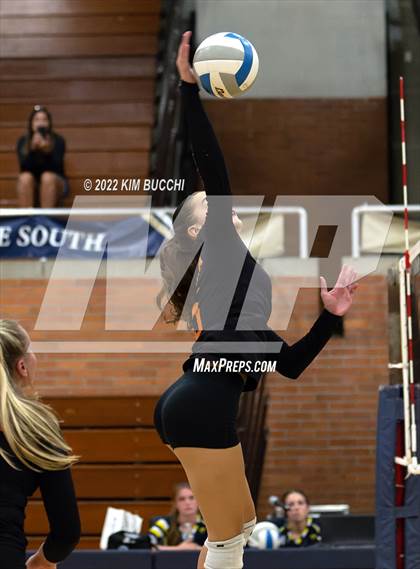 Thumbnail 1 in Utica @ Grosse Pointe South photogallery.