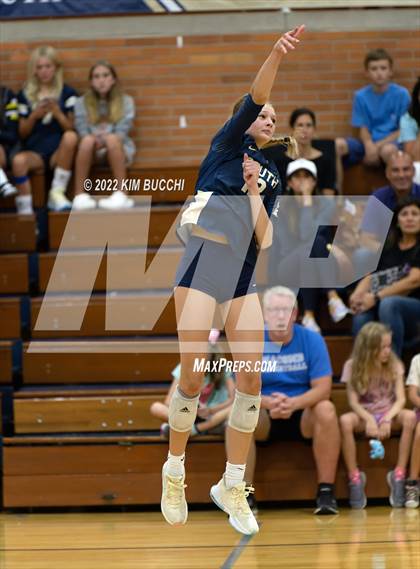 Thumbnail 3 in Utica @ Grosse Pointe South photogallery.