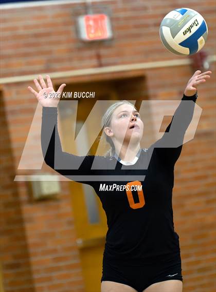 Thumbnail 3 in Utica @ Grosse Pointe South photogallery.