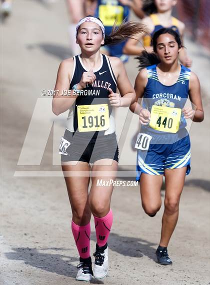 Thumbnail 2 in CIF State Cross Country Championships (Girls D4 Race) photogallery.