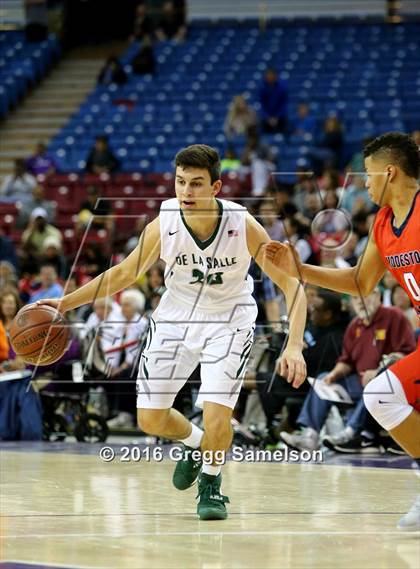 Thumbnail 2 in De La Salle vs. Modesto Christian (CIF NorCal Regional Open Division Final) photogallery.