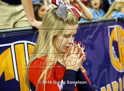 Thumbnail 3 in De La Salle vs. Modesto Christian (CIF NorCal Regional Open Division Final) photogallery.