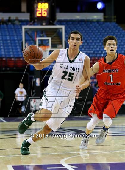 Thumbnail 1 in De La Salle vs. Modesto Christian (CIF NorCal Regional Open Division Final) photogallery.