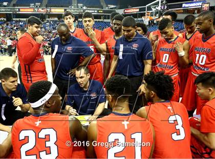 Thumbnail 1 in De La Salle vs. Modesto Christian (CIF NorCal Regional Open Division Final) photogallery.