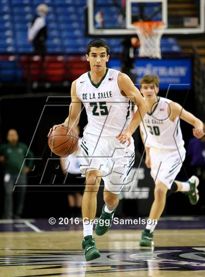 Thumbnail 3 in De La Salle vs. Modesto Christian (CIF NorCal Regional Open Division Final) photogallery.