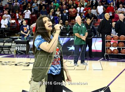 Thumbnail 1 in De La Salle vs. Modesto Christian (CIF NorCal Regional Open Division Final) photogallery.