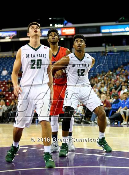 Thumbnail 1 in De La Salle vs. Modesto Christian (CIF NorCal Regional Open Division Final) photogallery.