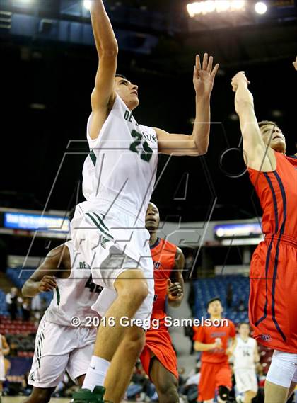 Thumbnail 2 in De La Salle vs. Modesto Christian (CIF NorCal Regional Open Division Final) photogallery.