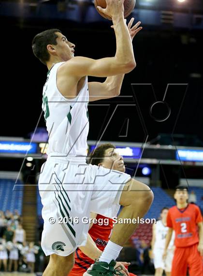 Thumbnail 1 in De La Salle vs. Modesto Christian (CIF NorCal Regional Open Division Final) photogallery.