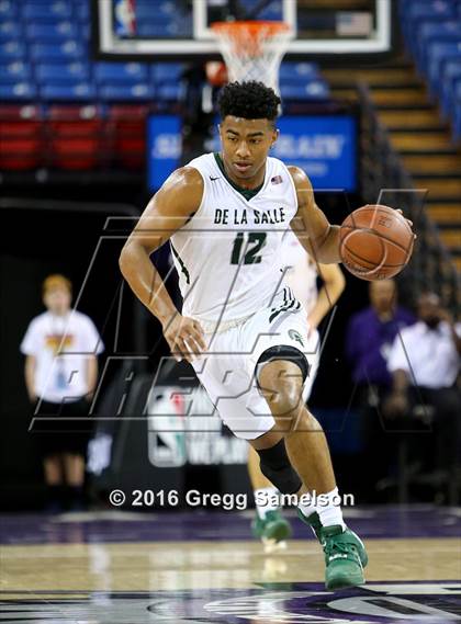 Thumbnail 3 in De La Salle vs. Modesto Christian (CIF NorCal Regional Open Division Final) photogallery.