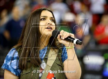 Thumbnail 3 in De La Salle vs. Modesto Christian (CIF NorCal Regional Open Division Final) photogallery.