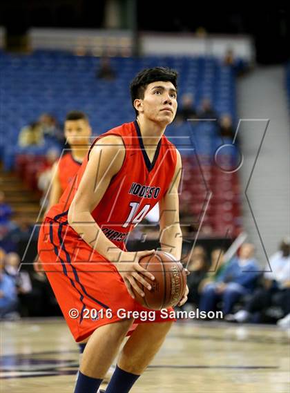 Thumbnail 3 in De La Salle vs. Modesto Christian (CIF NorCal Regional Open Division Final) photogallery.