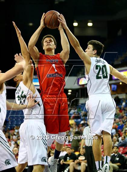 Thumbnail 2 in De La Salle vs. Modesto Christian (CIF NorCal Regional Open Division Final) photogallery.