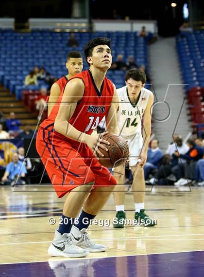 Thumbnail 1 in De La Salle vs. Modesto Christian (CIF NorCal Regional Open Division Final) photogallery.