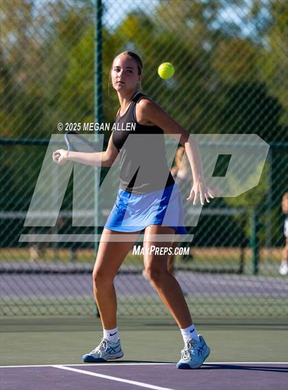 Thumbnail 1 in OHSAA Girls Sectionals photogallery.
